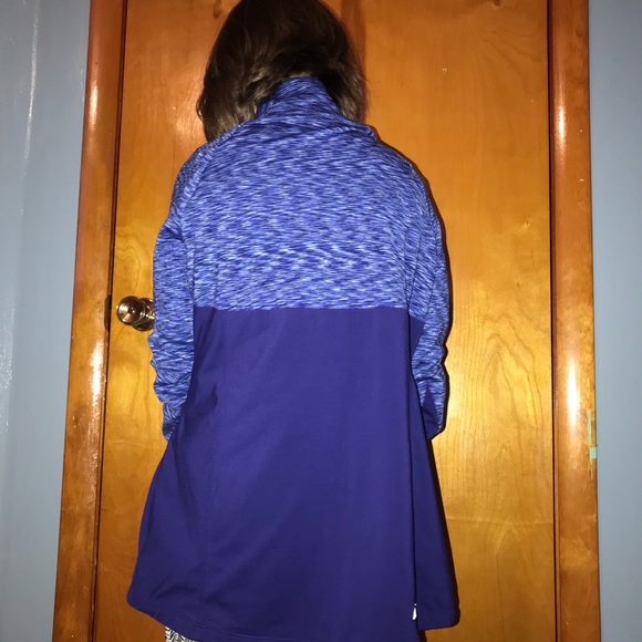 blue/purple running shirt never worn (didn’t fit) - Picture 2 of 4